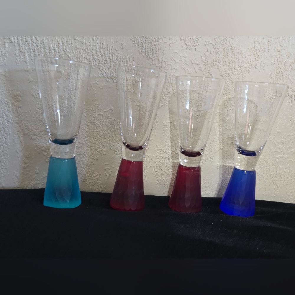 Set Of 4 VINTAGE ROYAL CARIBBEAN CRUISE LINE CORDIAL SHOT GLASSES MULTI COLORED